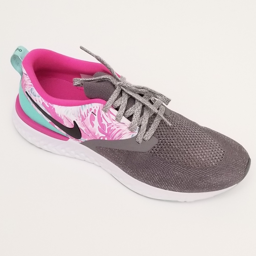 Nike Women's odyssey react flyknit 2 Running shoes